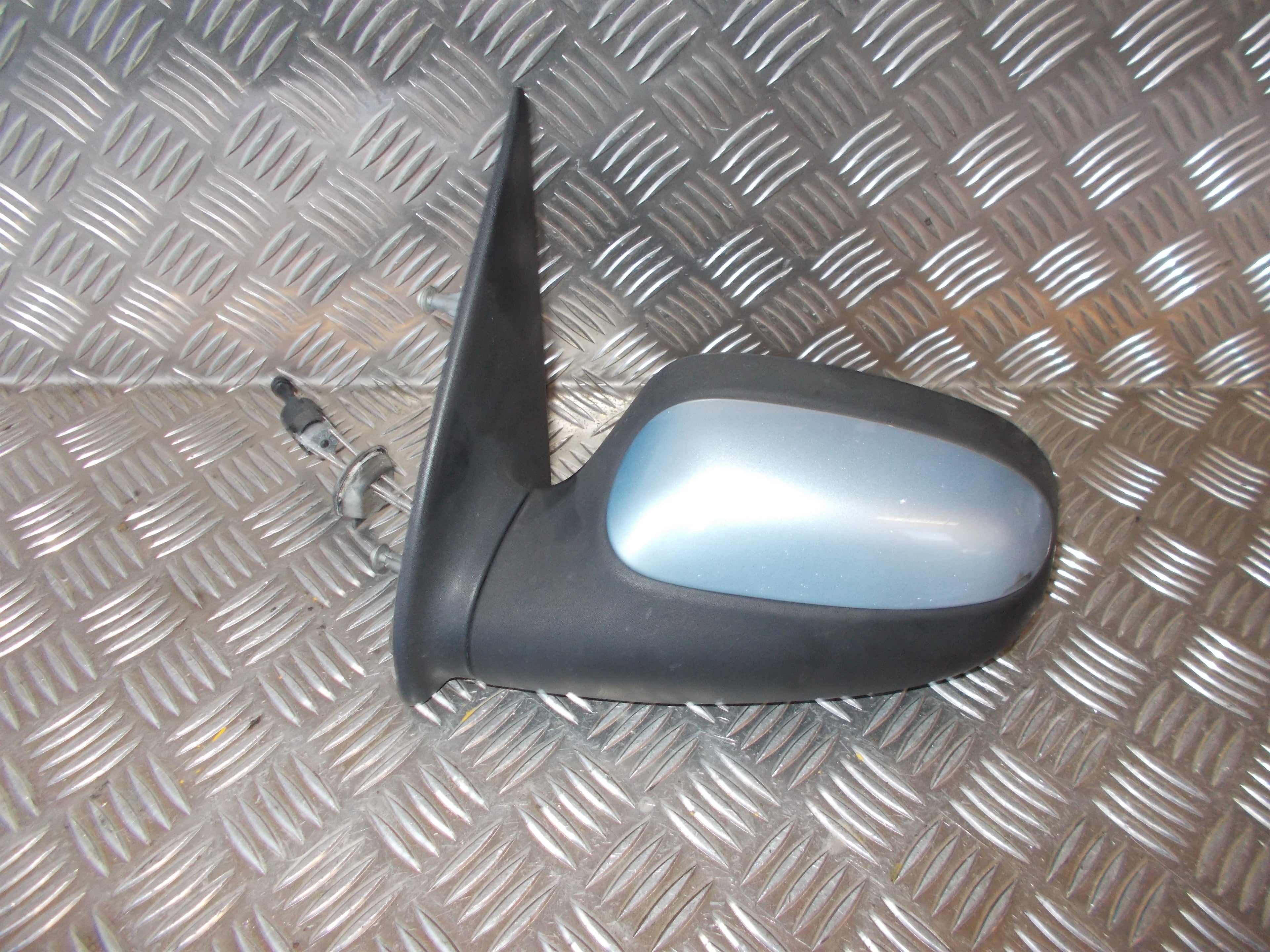 Citroen Saxo Sidespejl Med OEM Nr. Ophugger Fra Citroen Ophugger