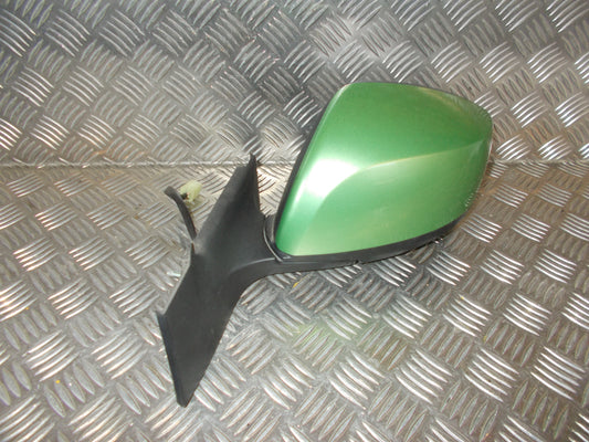 Suzuki Splash Sidespejl Med OEM Nr. Ophugger Fra Suzuki Ophugger