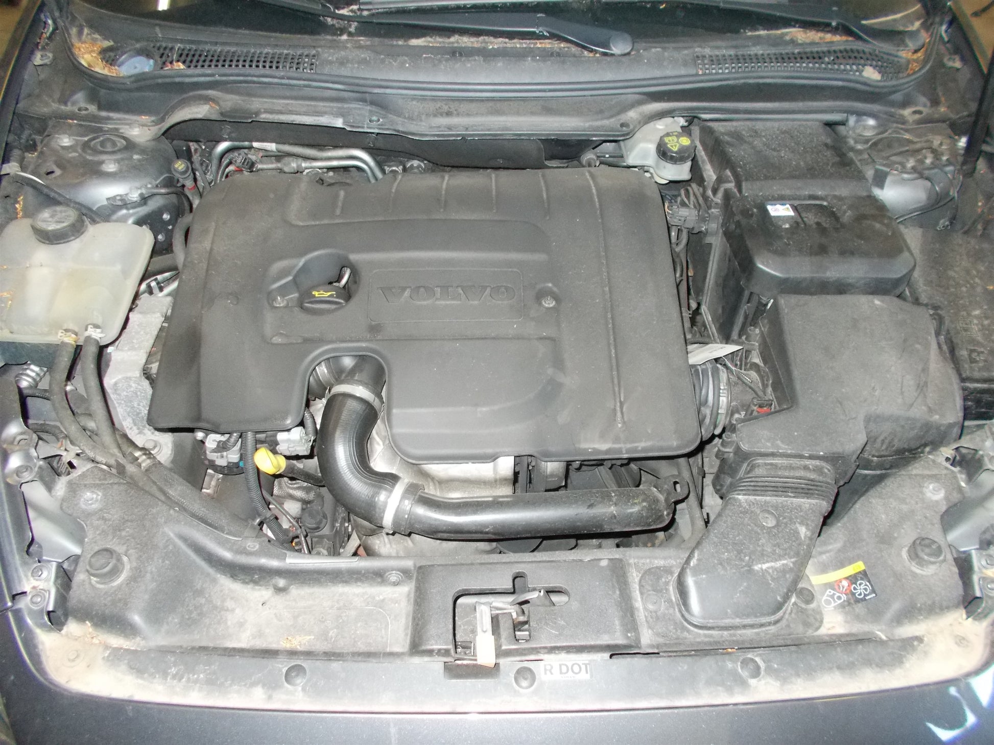 Volvo S40/V50 Pluk-Selv-Bil Med OEM Nr. Ophugger Fra Volvo Ophugger