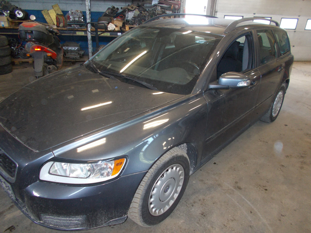 Volvo S40/V50 Pluk-Selv-Bil Med OEM Nr. Ophugger Fra Volvo Ophugger