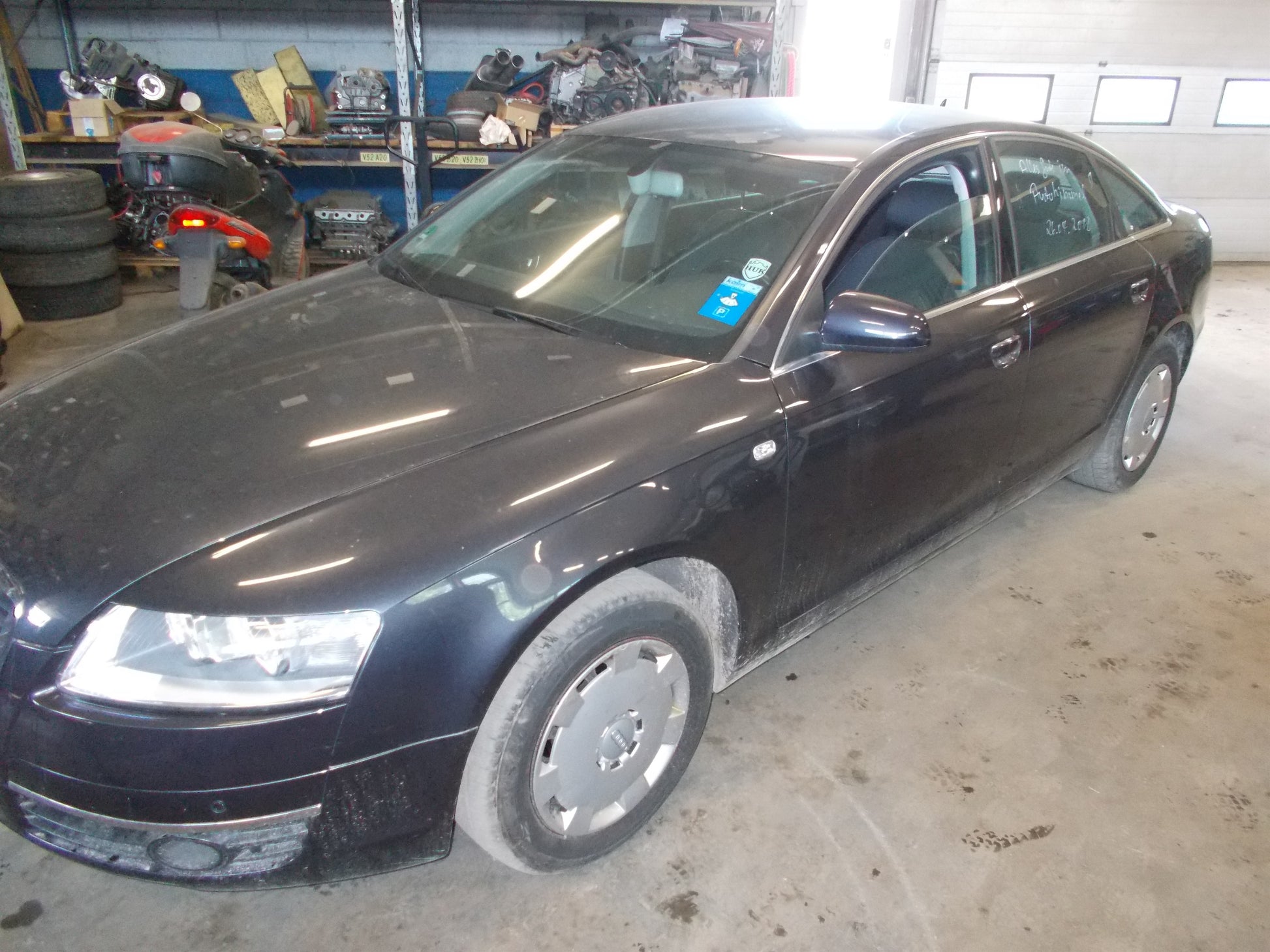 Audi A6 4F Pluk-Selv-Bil Med OEM Nr. WAUZZZ4F06N085723 Fra Audi Ophugger