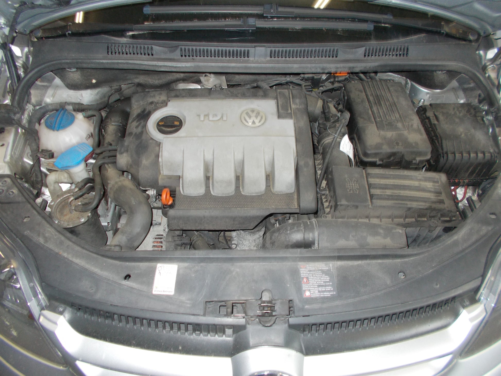 VW Golf 5 1K Pluk-Selv-Bil Med OEM Nr. Ophugger Fra VW Ophugger