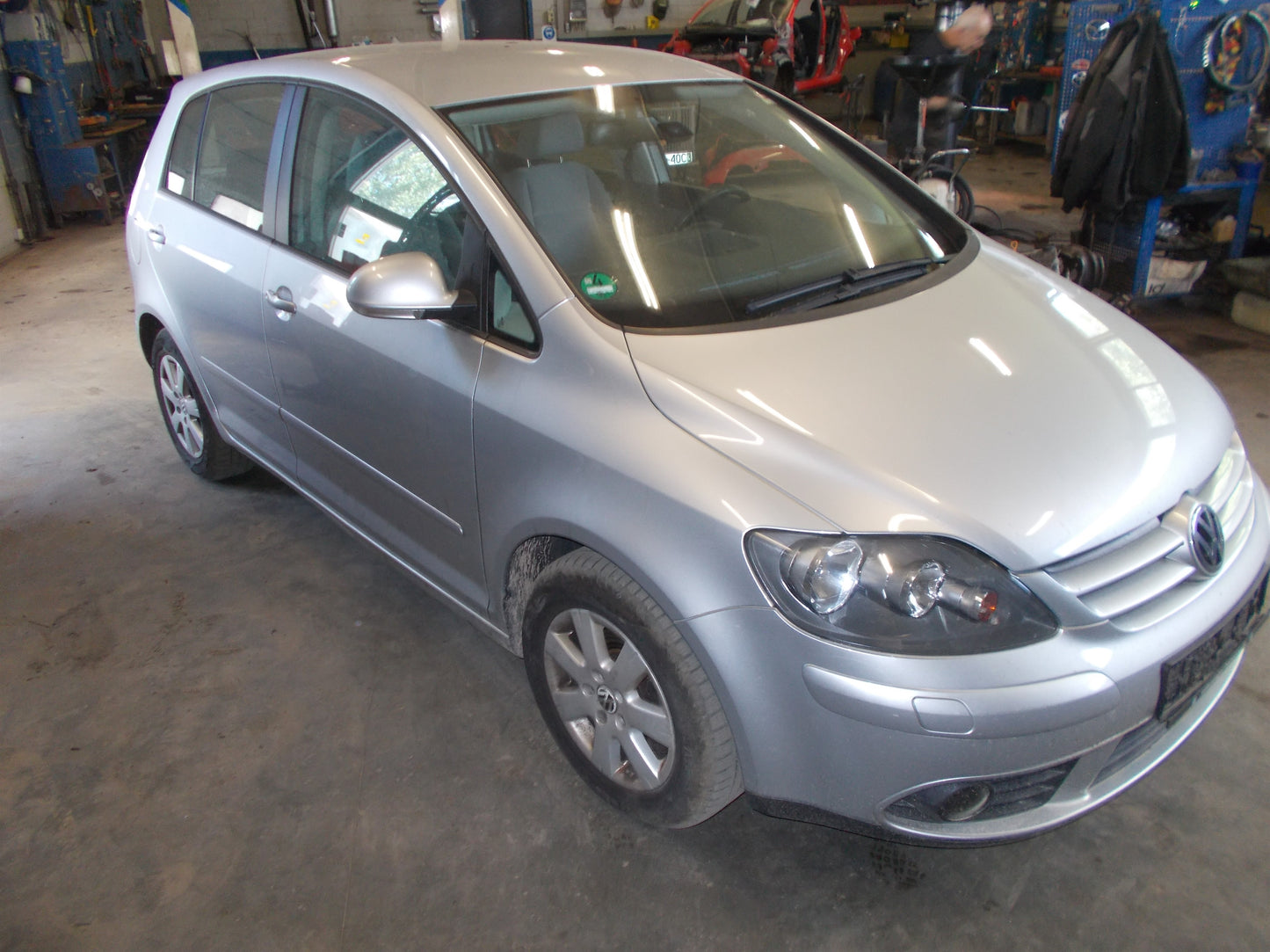 VW Golf 5 1K Pluk-Selv-Bil Med OEM Nr. Ophugger Fra VW Ophugger