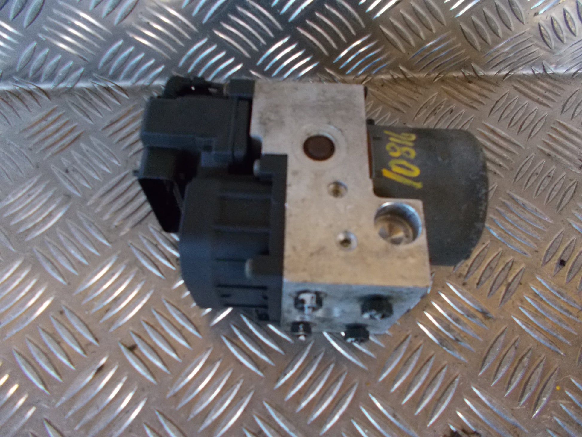VW Passat 3B Abs Pumpe Med OEM Nr. 8E0614111AB Fra VW Ophugger