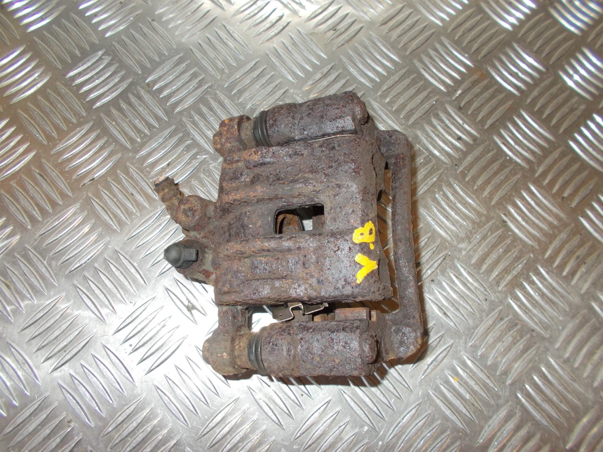 Hyundai I30 TM Bremsekaliber VB Med OEM Nr. 582101H300 Fra Hyundai Ophugger