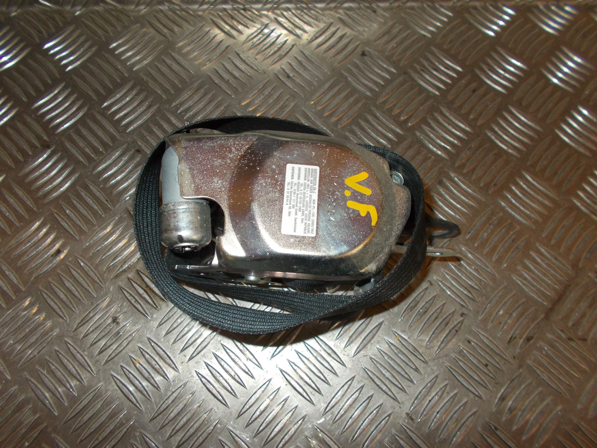 Citroen C1 Sikkerhedsseler For Med OEM Nr. 8974LL	 Fra Citroen Ophugger