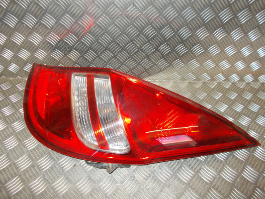 Hyundai I30 TM Baglygte Med OEM Nr. 924022R0 Fra Hyundai Ophugger