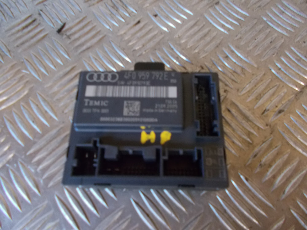 Audi A6 Bcm / Komfortkomputer Med OEM Nr. 4F0959792E Fra Audi Ophugger