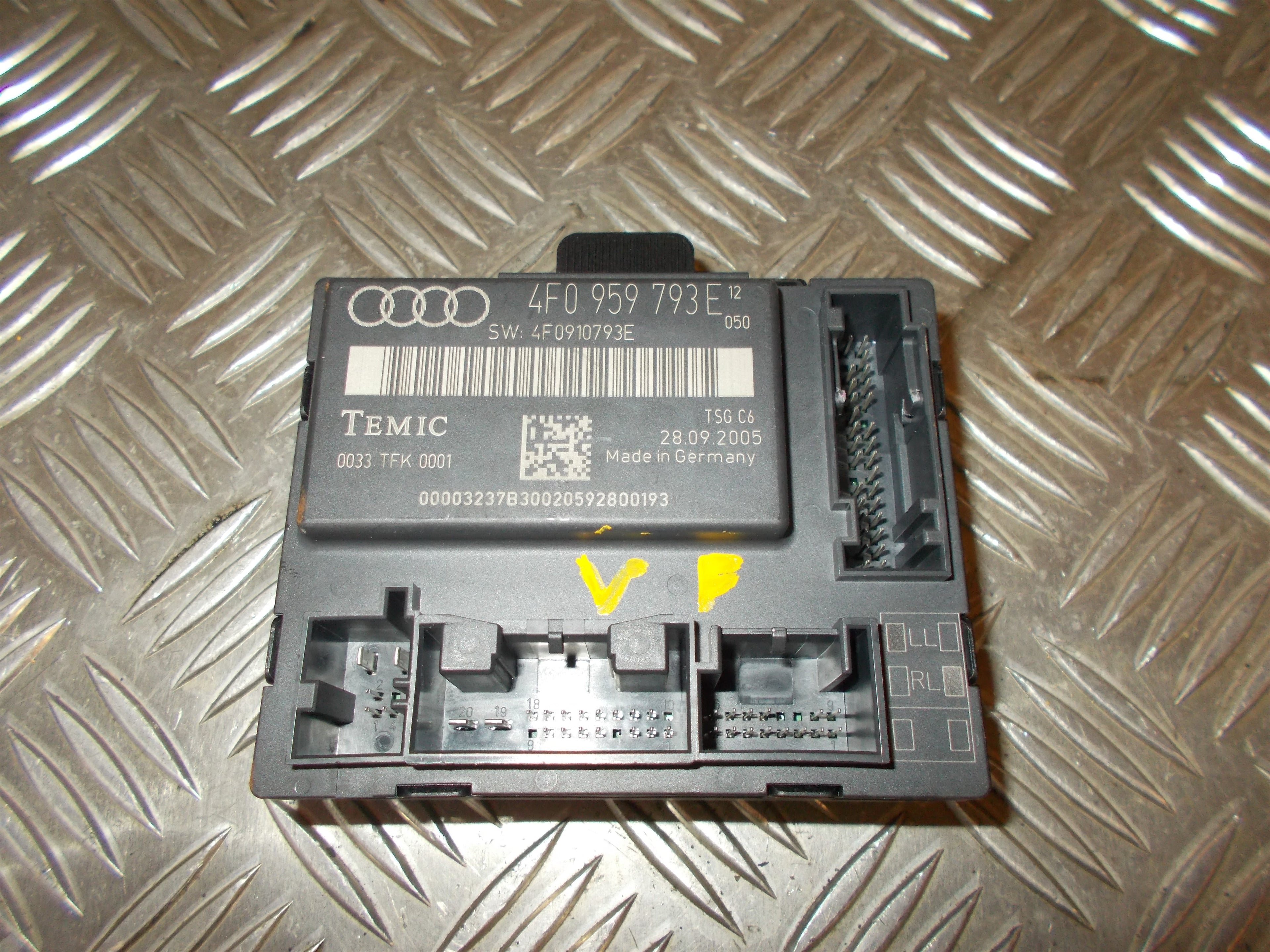 Audi A6 Bcm / Komfortkomputer Med OEM Nr. 4F0959793E Fra Audi Ophugger