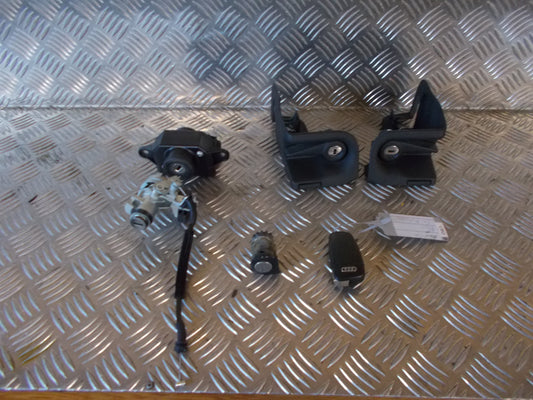 Audi A6 4F Låsesæt  Med OEM Nr. 4F0910131D Fra Audi Ophugger