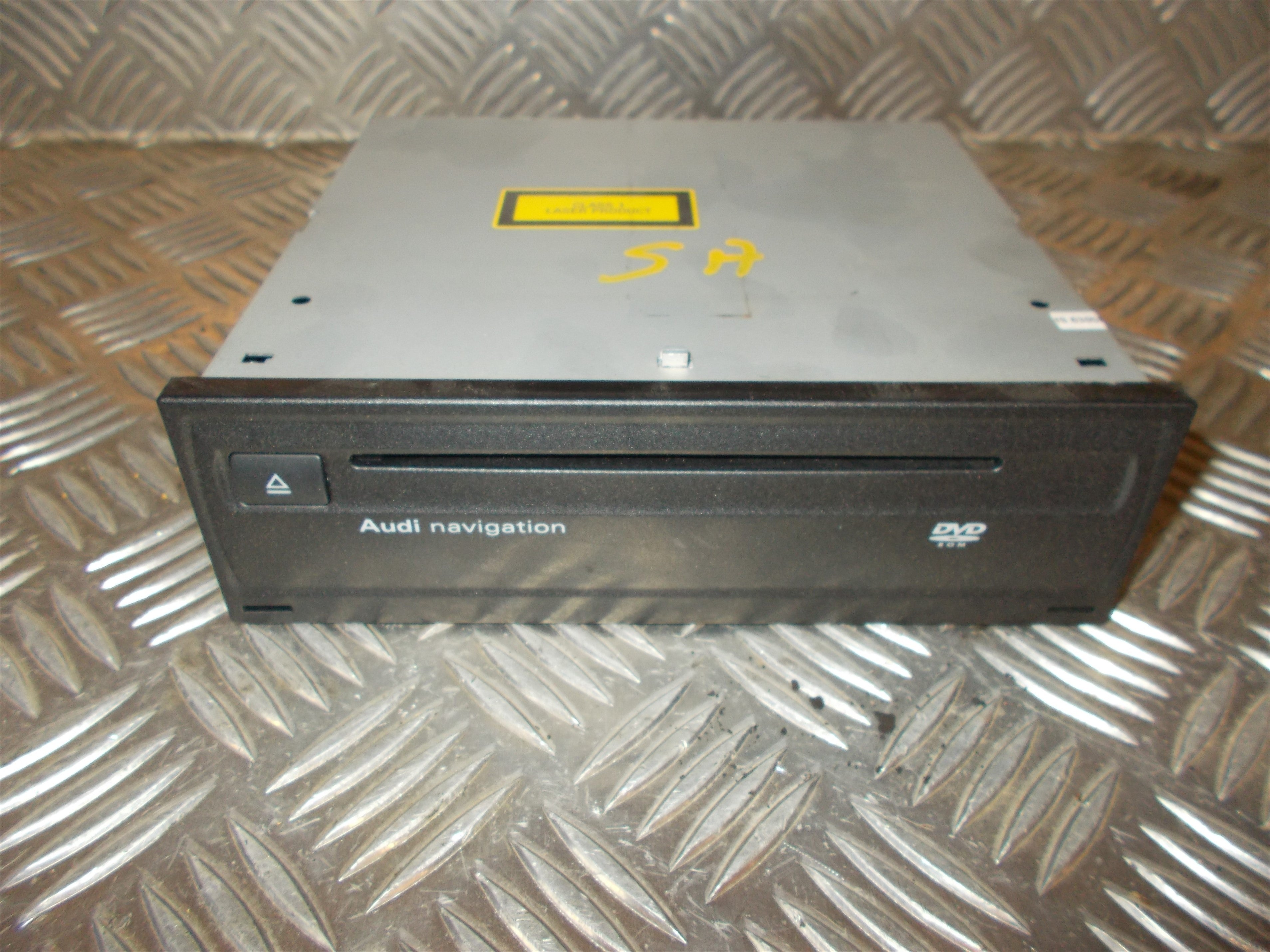 Audi A6 Navigationsanl Med OEM Nr. 4E0919887C Fra Audi Ophugger