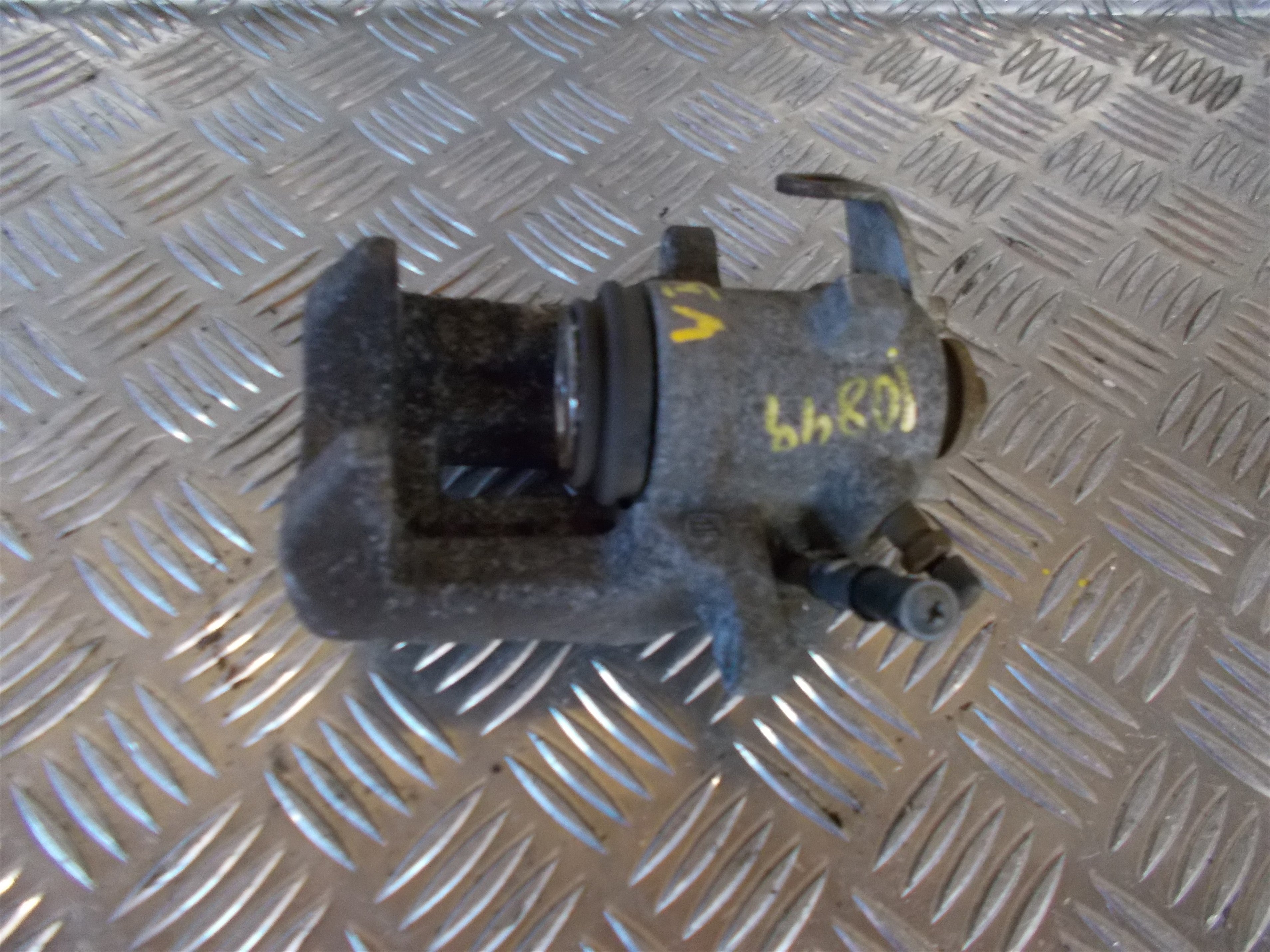 Audi A3 Bremsekaliber Vb Med OEM Nr. 1J0615423D Fra Audi Ophugger