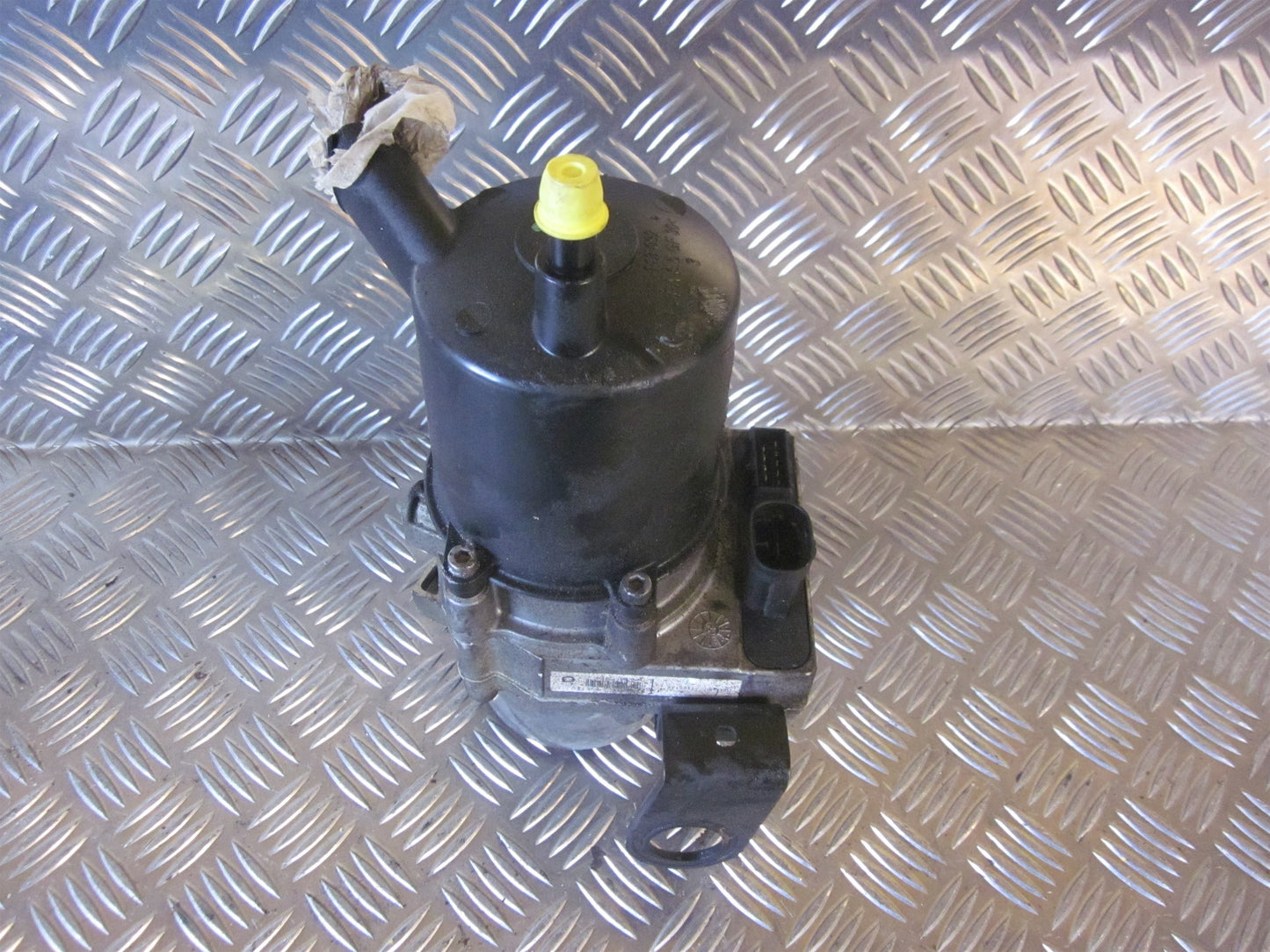 Citroen C4 Servopumpe Med OEM Nr. 9670308780 Fra Citroen Ophugger