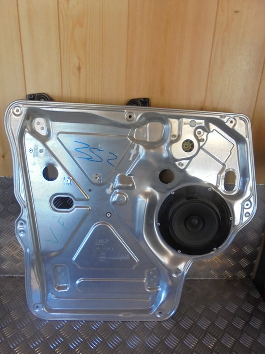 VW Golf 6 1K Rudemotor - Rudehejs Med OEM Nr. 7E1837729T Fra VW Ophugger