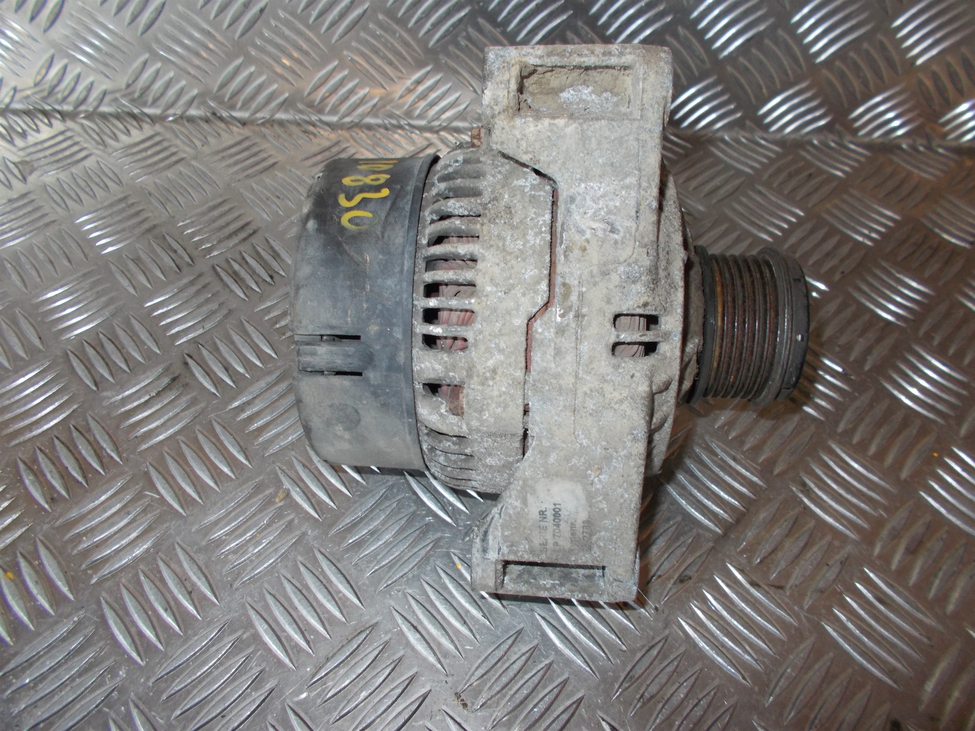 Mercedes Vito W638 Generator Med OEM Nr. 0123320041 Fra Mercedes Ophugger