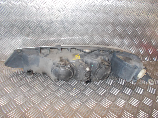 Peugeot 406 Forlygte Med OEM Nr. 6205V2 Fra Peugeot Ophugger