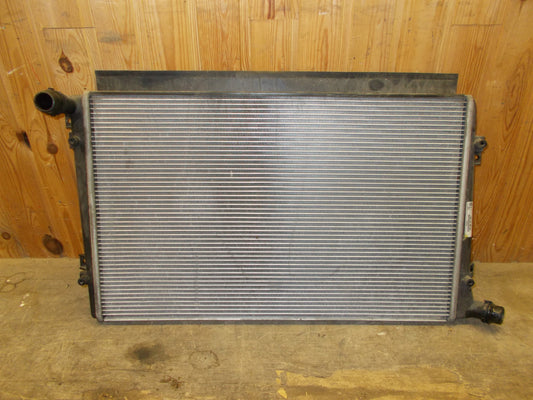 VW Golf 5 1K Køler Med OEM Nr. 1K0121251AK Fra VW Ophugger