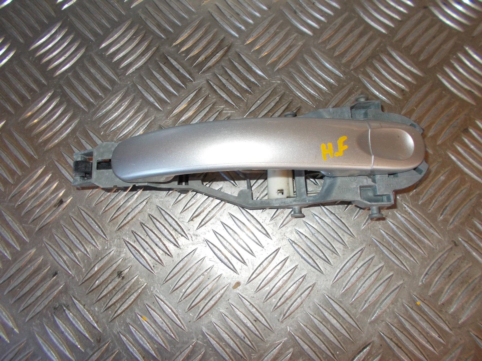 VW Golf 5 1K Håndtag Udvendig Med OEM Nr. 1K5837205GRU	 Fra VW Ophugger