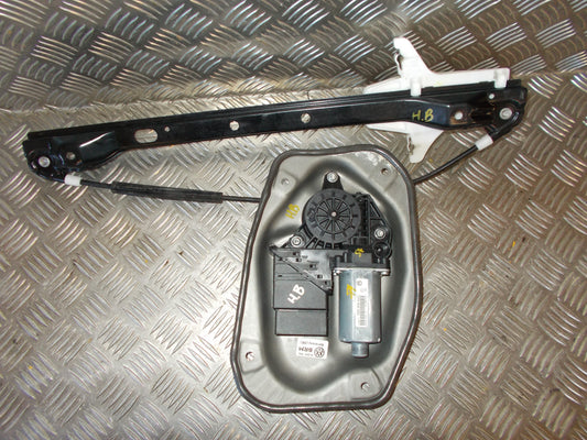 VW Golf 5 1K Rudemotor - Rudehejs Med OEM Nr. 5M0839402C Fra VW Ophugger
