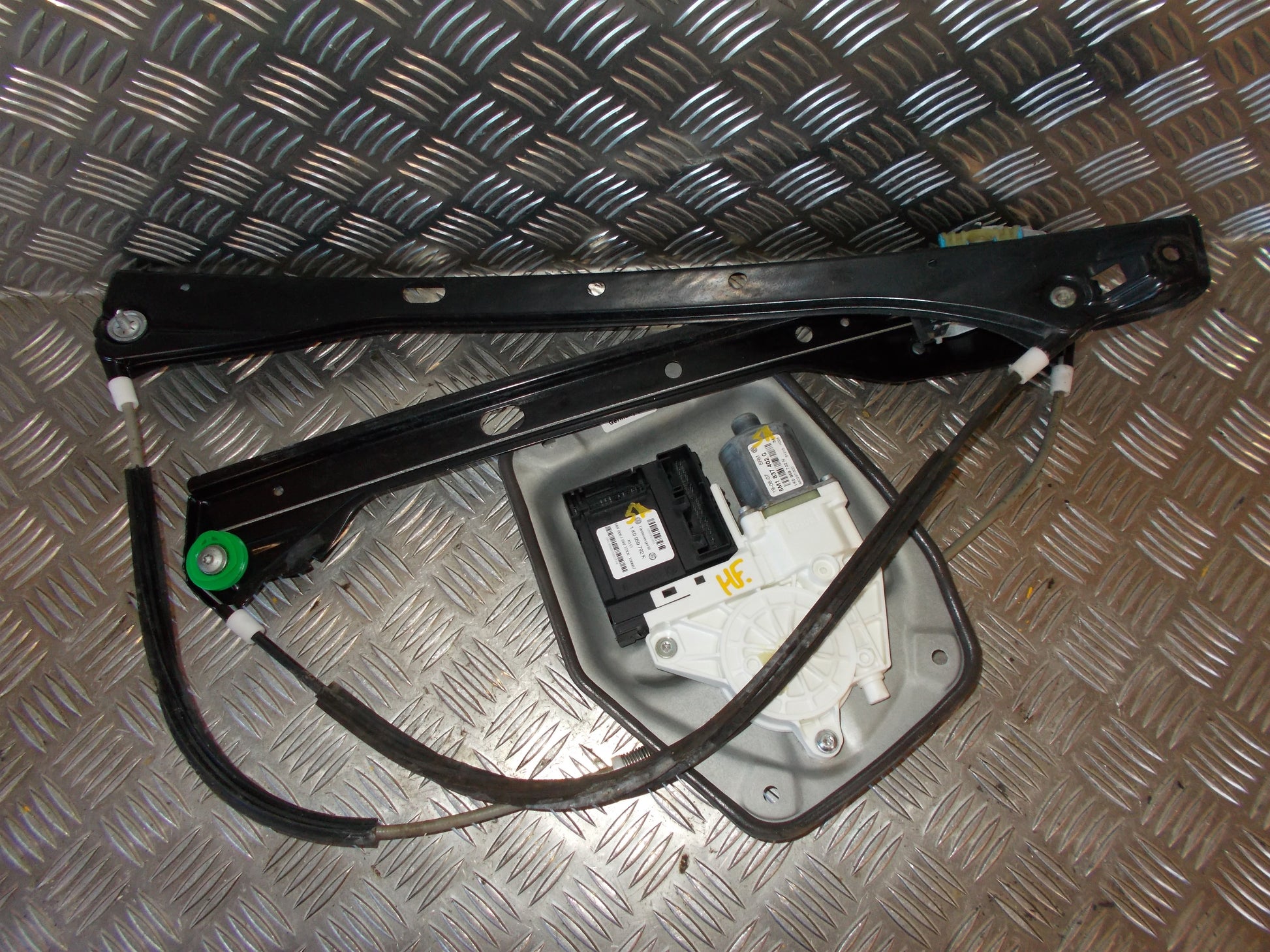 VW Golf 5 1K Rudemotor - Rudehejs Med OEM Nr. 5M1837402G Fra VW Ophugger