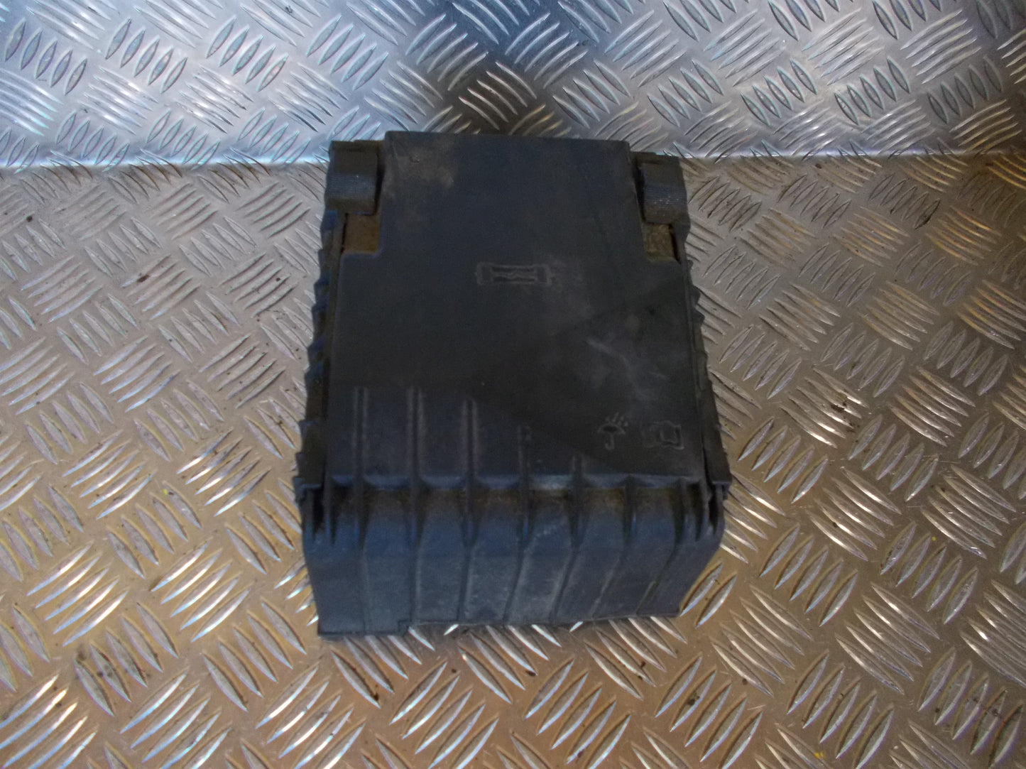 VW Golf 5 1K Sikringsboks Med OEM Nr. 1K0937125A Fra VW Ophugger