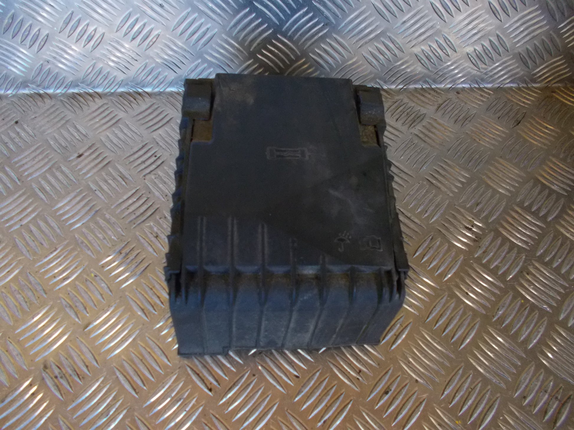 VW Golf 5 1K Sikringsboks Med OEM Nr. 1K0937125A Fra VW Ophugger