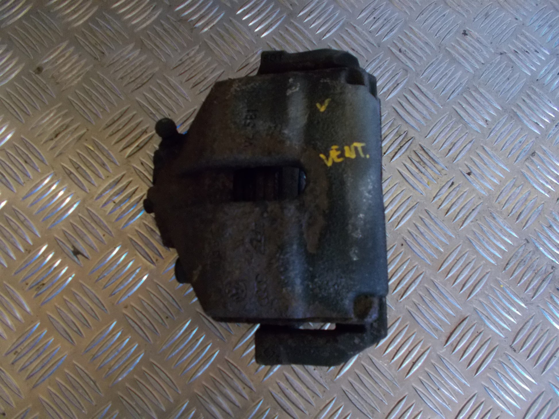 VW Golf 5 1K Bremsekaliber VF Med OEM Nr. 1K0615123E Fra VW Ophugger