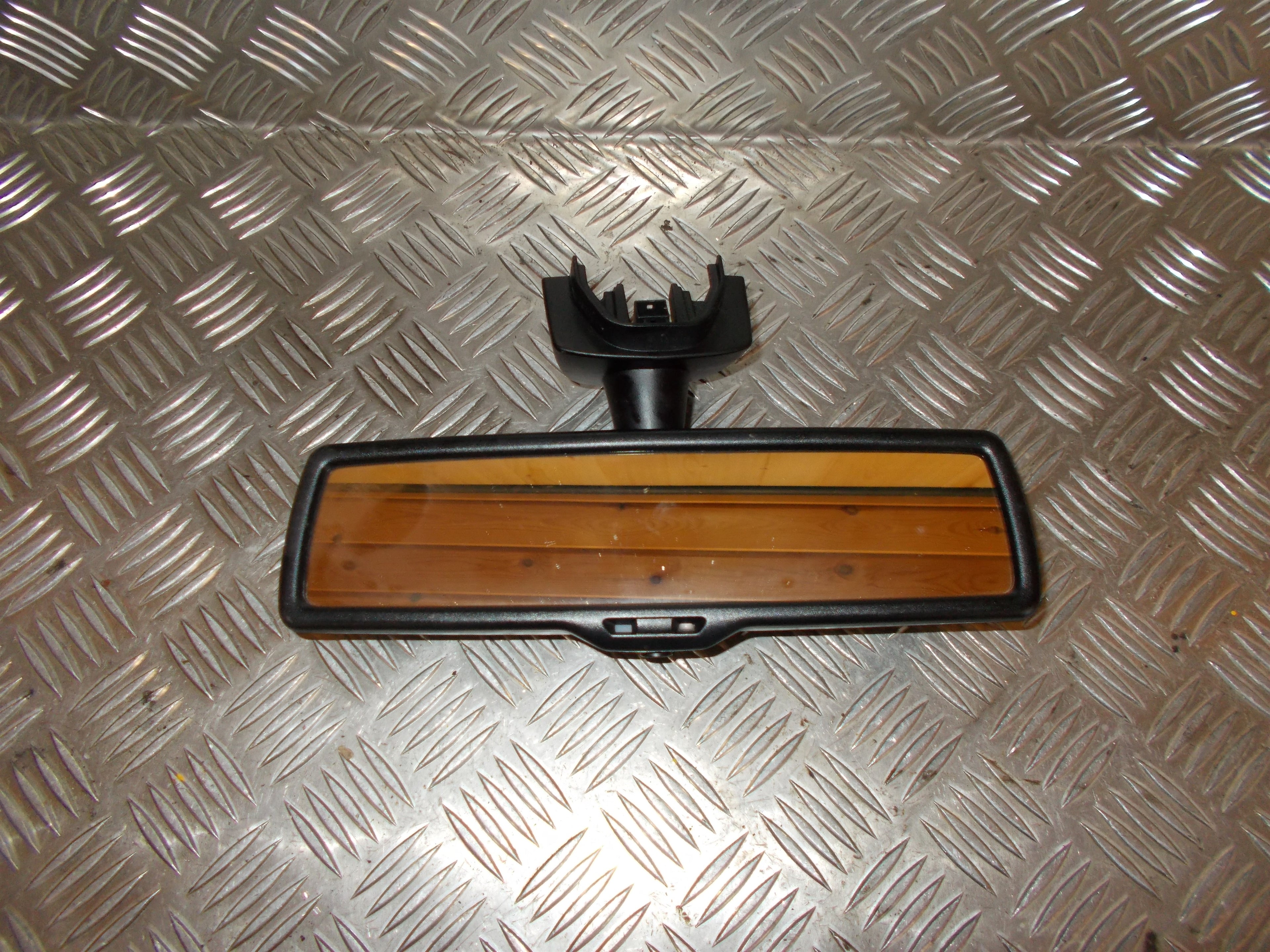 VW Golf 5 1K Bakspejl Indvend Med OEM Nr. 5M0857511B9B9 Fra VW Ophugger