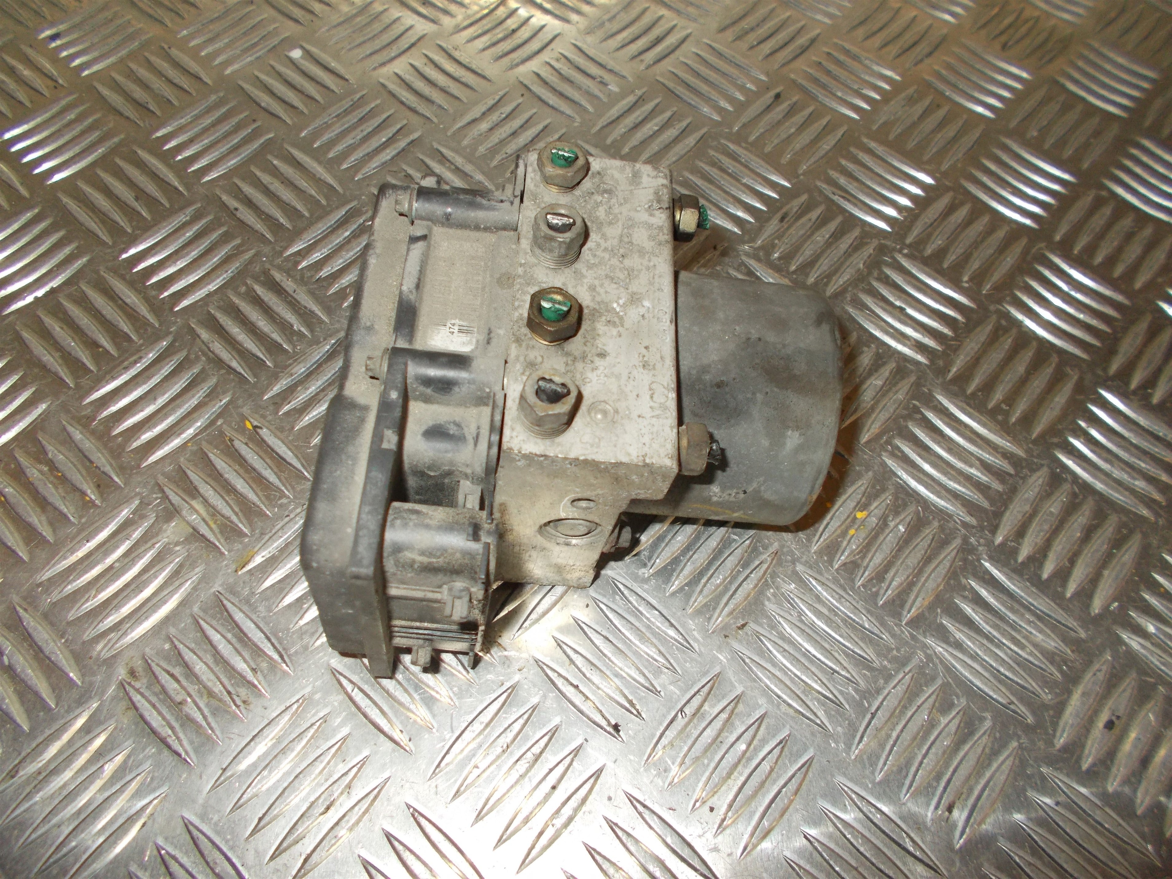 Renault Megane 2 ABS Pumpe Med OEM Nr. 0265800300 Fra Renault Ophugger