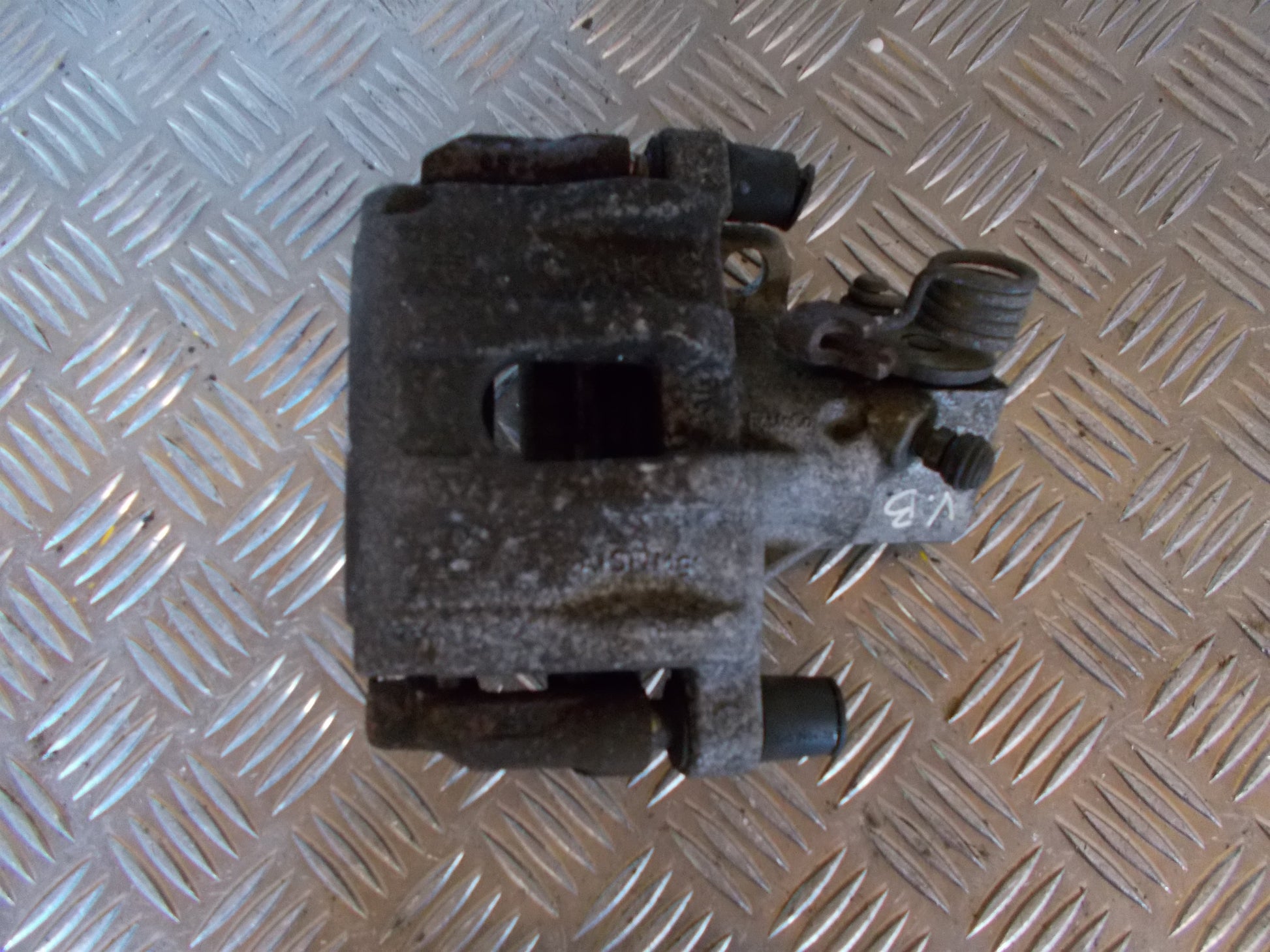 Volvo S40/V50 Bremsekaliber VB Med OEM Nr. 36000902 Fra Volvo Ophugger