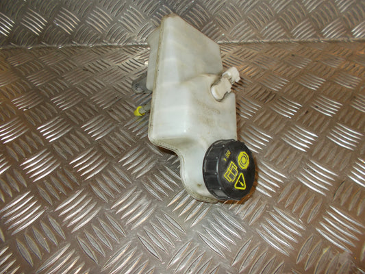 Volvo S40/V50 Bremsehovedcylinder Med OEM Nr. Ophugger Fra Volvo Ophugger