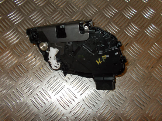 Volvo S40/V50 Dørlås Med OEM Nr. 30799308 Fra Volvo Ophugger