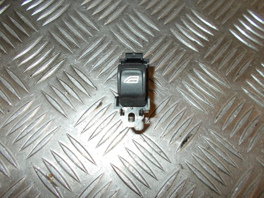 Volvo S40/V50 Kontakt Rudehejs Med OEM Nr. 30773214 Fra Volvo Ophugger