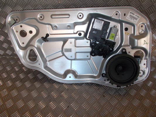 Volvo S40/V50 Rudemotor - Rudehejs Med OEM Nr. 31275916AA Fra Volvo Ophugger