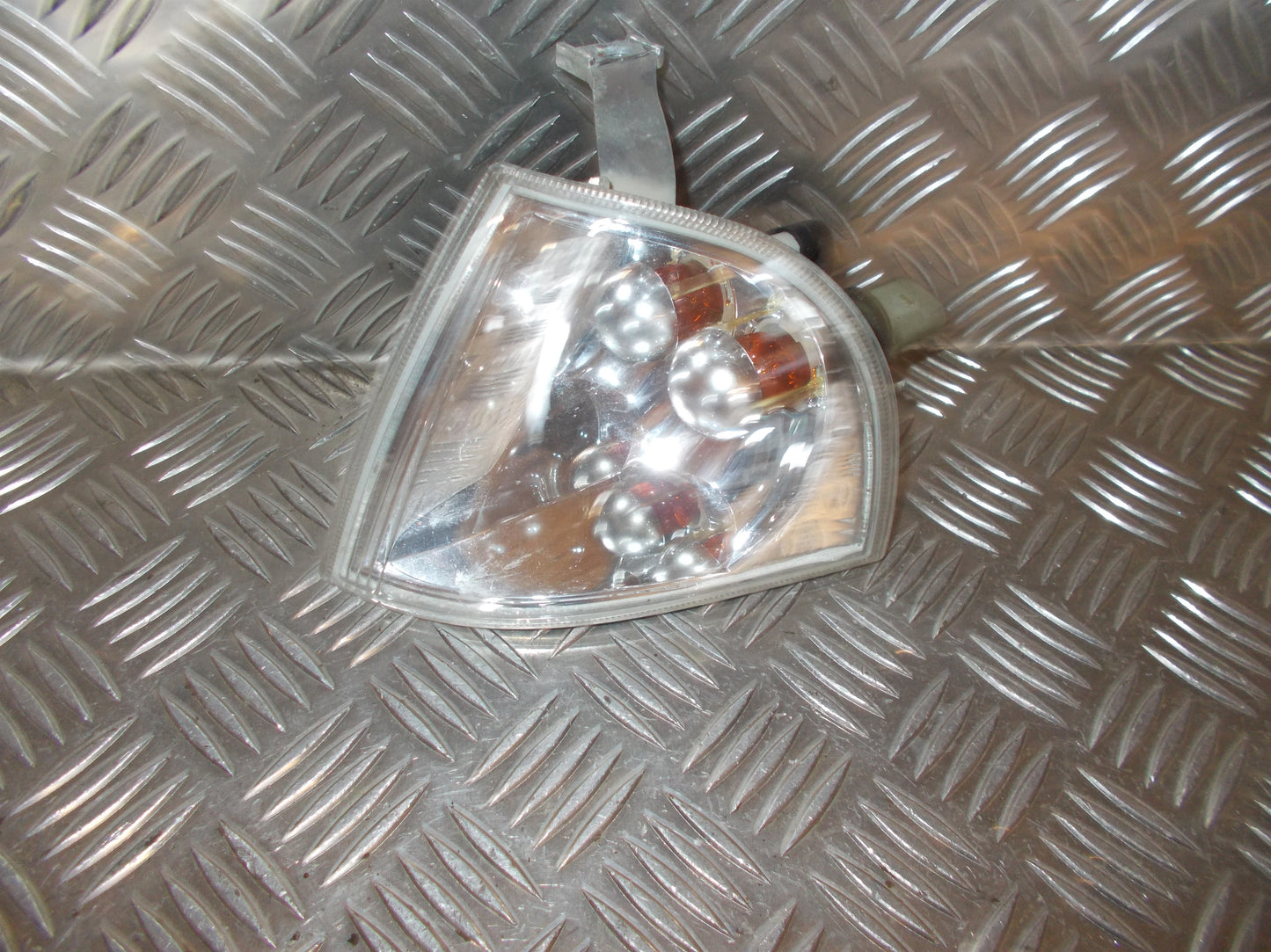 Skoda Octavia Blinklygte For Med OEM Nr. 1U0953155 Fra Skoda Ophugger