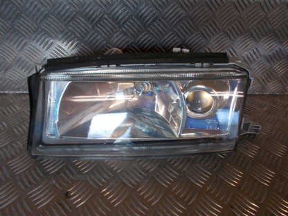 Skoda Octavia Forlygte Med OEM Nr. 1U1941017A Fra Skoda Ophugger