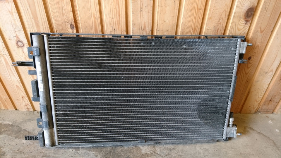 Opel Insignia A Køler Aircond Med OEM Nr. 13330217 Fra Opel Ophugger