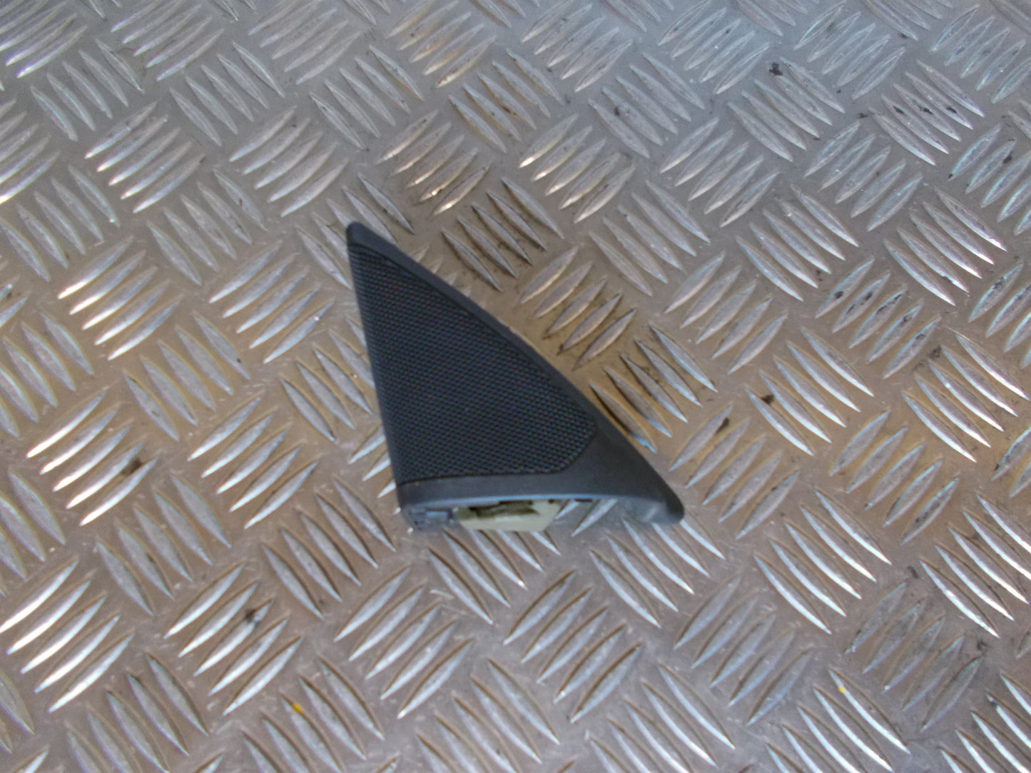 Opel Insignia A Højttaler Med OEM Nr. 13221964L1 Fra Opel Ophugger