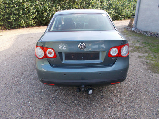 VW Jetta 1K Pluk-Selv-Bil Med OEM Nr. Ophugger Fra VW Ophugger