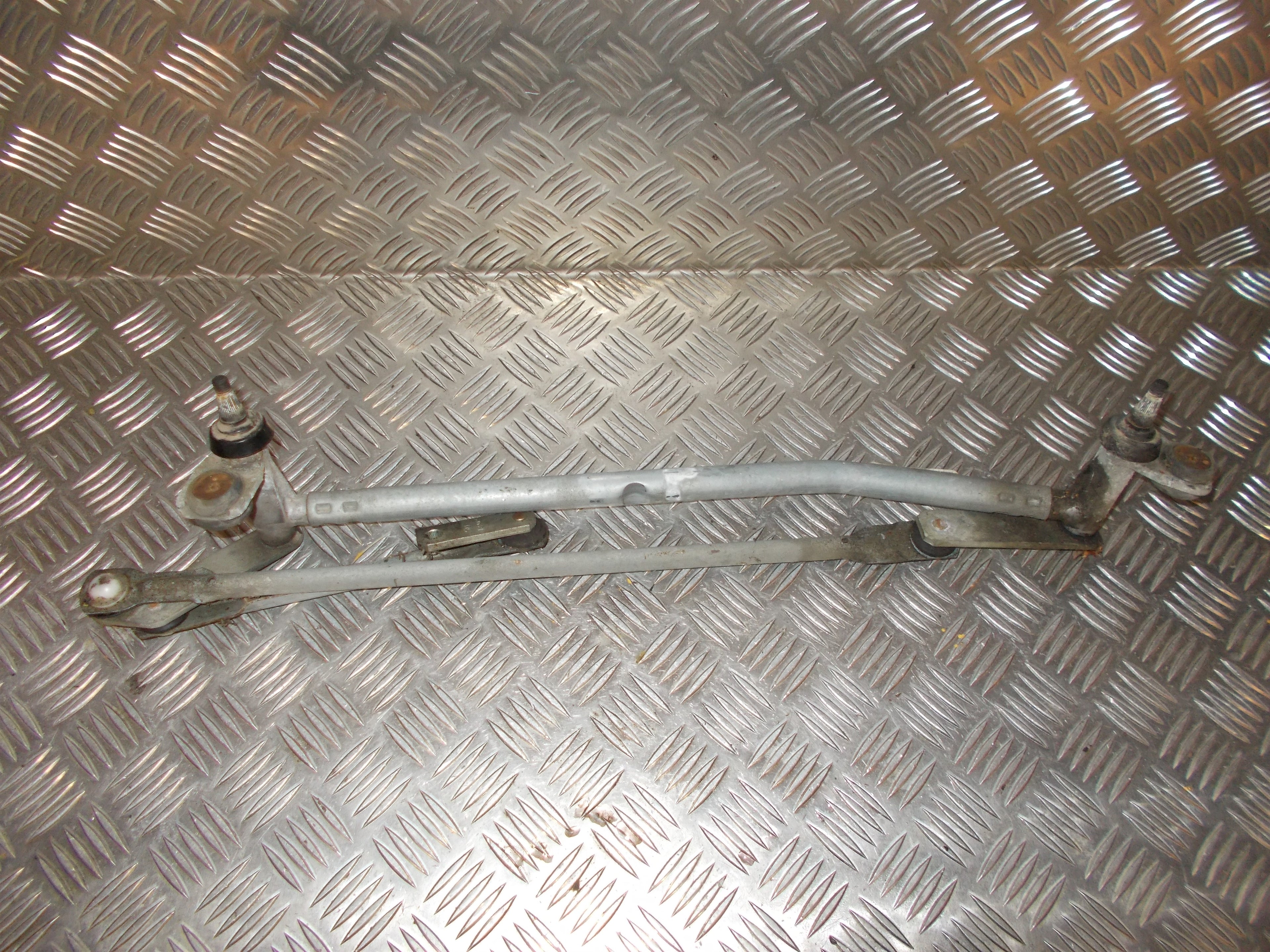 VW Passat 3C Viskertræk Med OEM Nr. 3C1955023E Fra VW Ophugger
