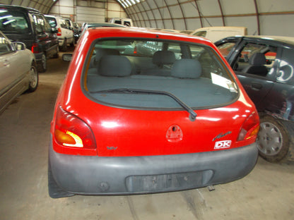 Ford Fiesta 4+5 Pluk-Selv-Bil Med OEM Nr. Ophugger Fra Ford Ophugger