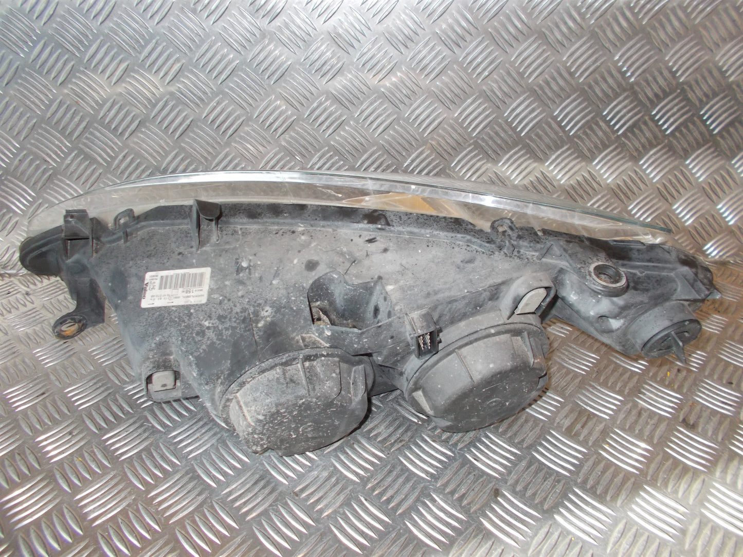 Peugeot 307 Forlygte Med OEM Nr. 6205ZR Fra Peugeot Ophugger