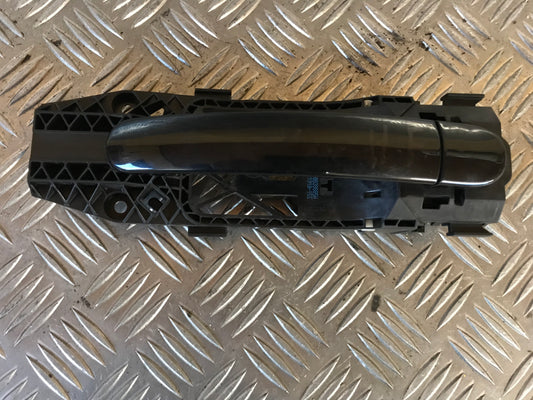Audi A4 8K Håndtag Udvendig Med OEM Nr. 5N0839885H Fra Audi Ophugger