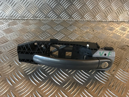 Audi A4 8K Håndtag Udvendig Med OEM Nr. 5N0837885H Fra Audi Ophugger
