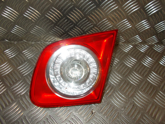 VW Jetta 1K Baglygte Med OEM Nr. 1K5945094 Fra VW Ophugger