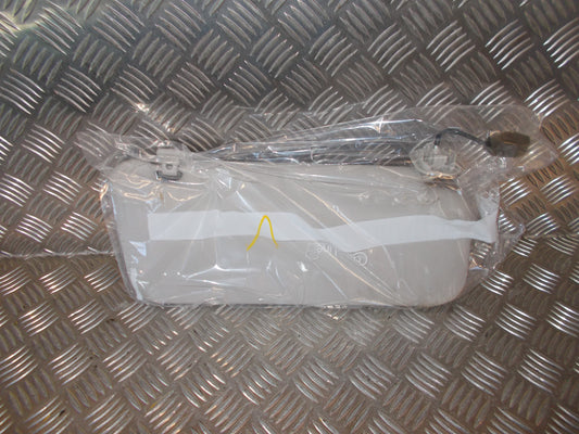 Citroen C5 Solskærm Med OEM Nr. 8143NQ Fra Citroen Ophugger