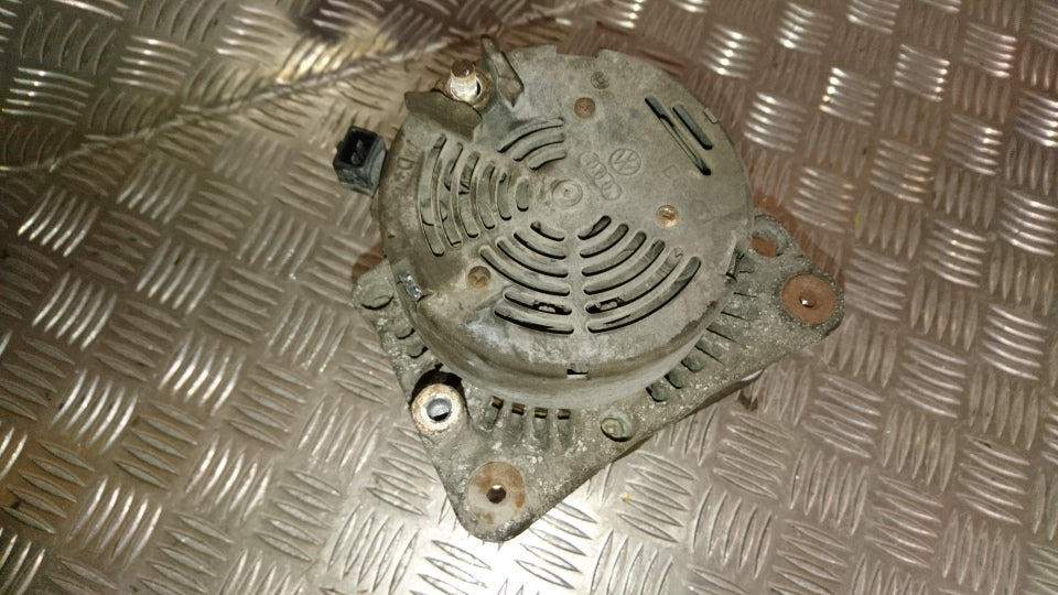 VW Polo Cla/Variant 6K Generator Med OEM Nr. 0120485034 Fra VW Ophugger