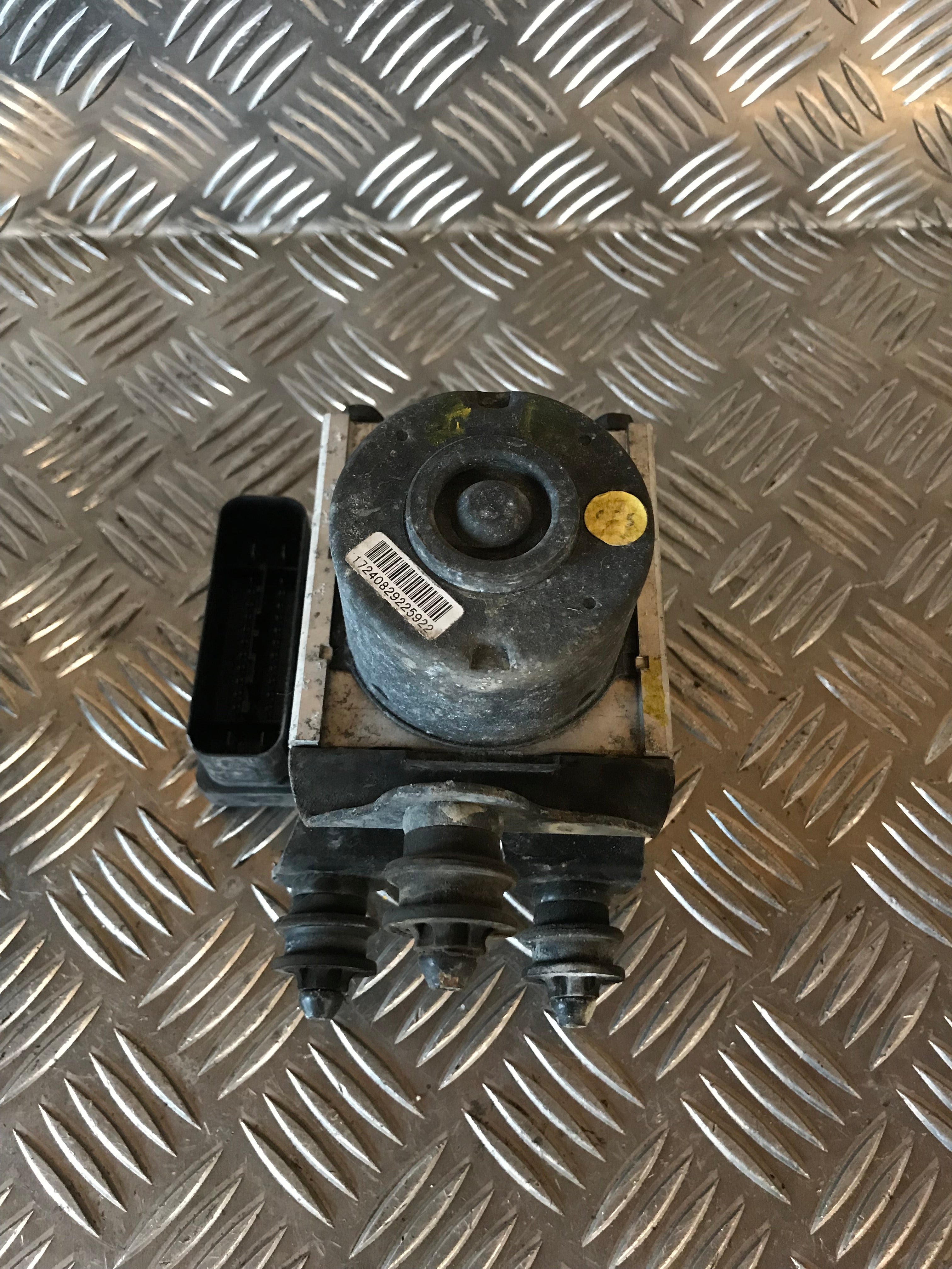 Audi A3 ABS Pumpe Med OEM Nr. 1K0614117A Fra Audi Ophugger