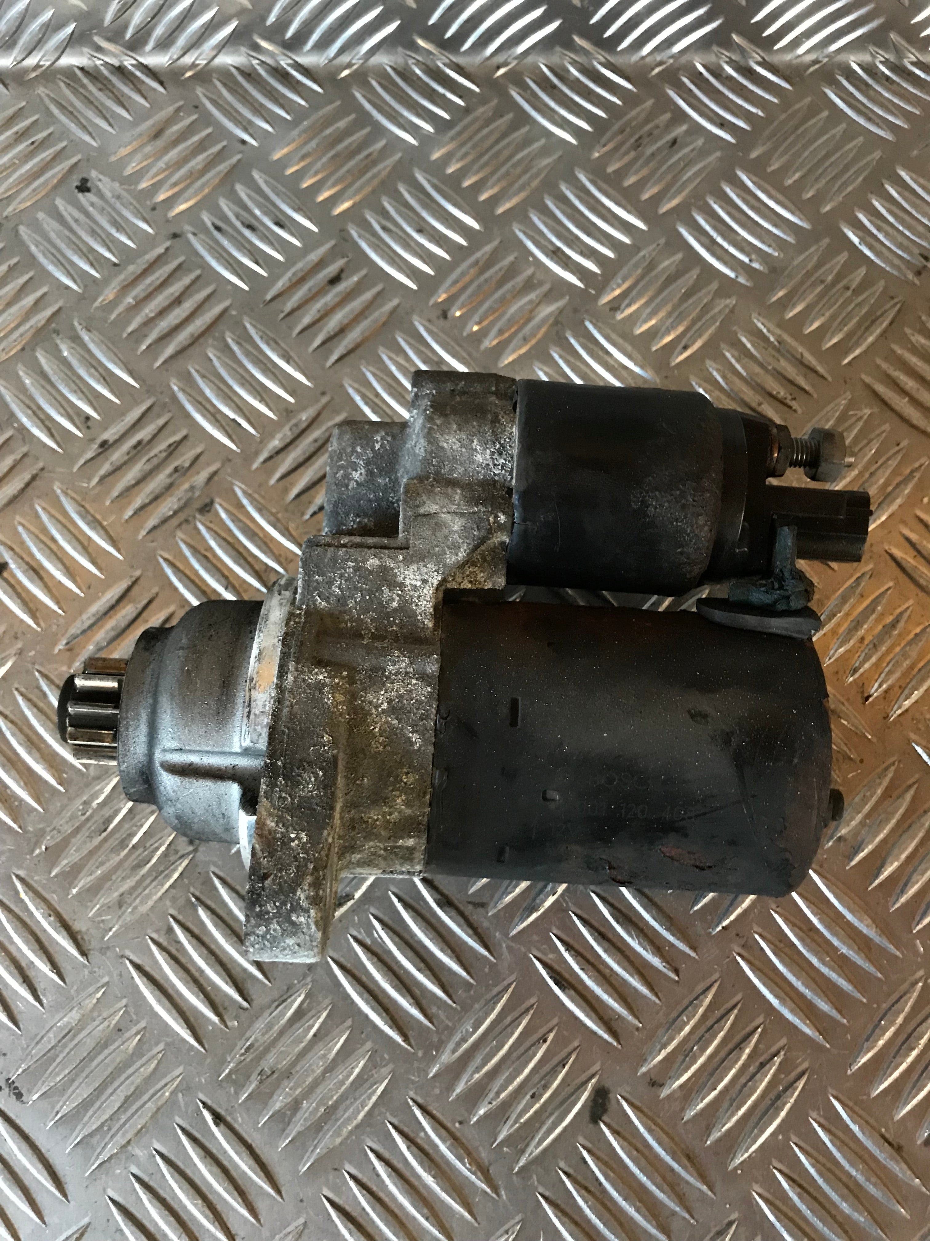Audi A3 Starter Med OEM Nr. 001120408 Fra Audi Ophugger