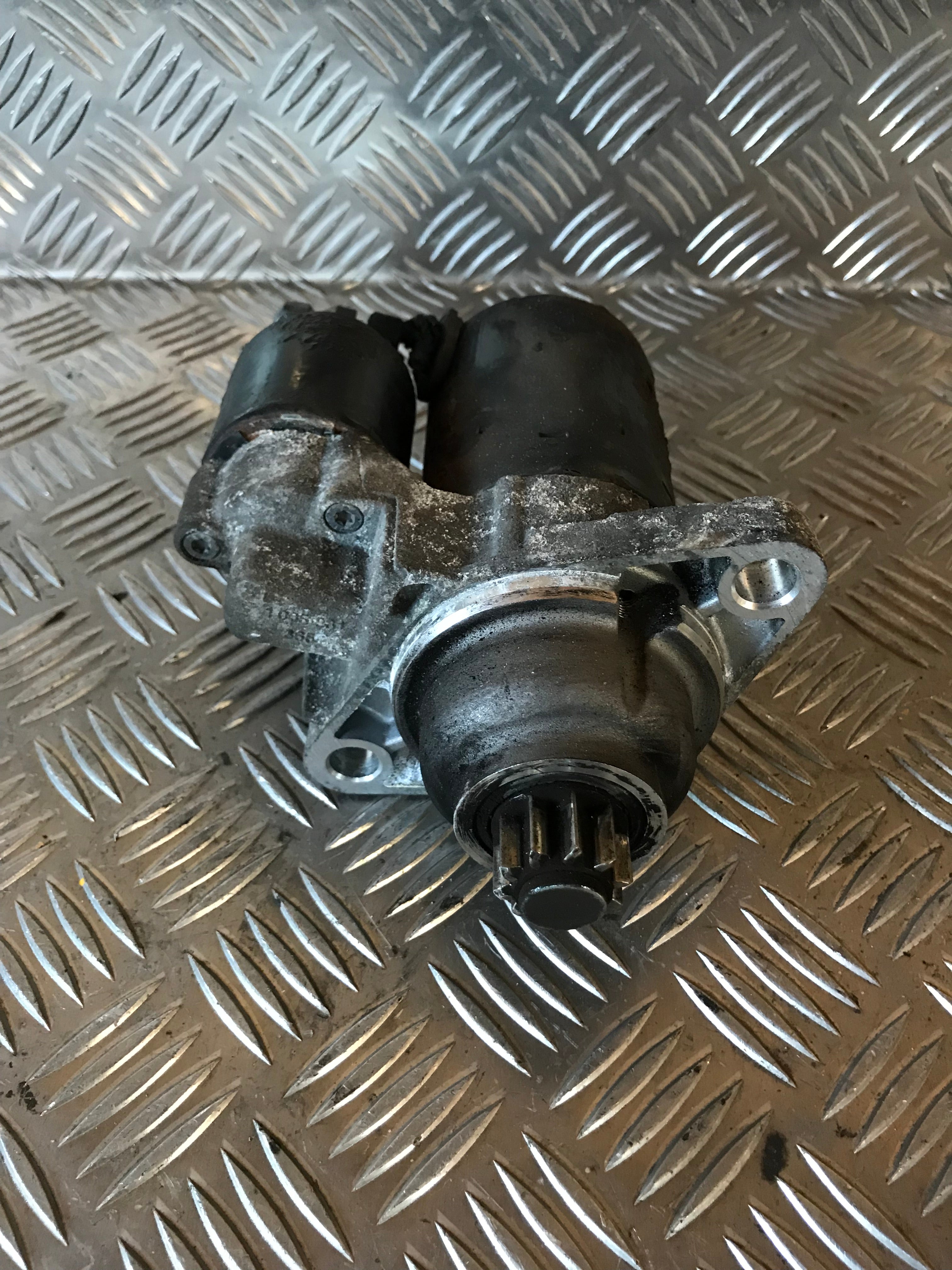 Audi A3 Starter Med OEM Nr. 001120408 Fra Audi Ophugger